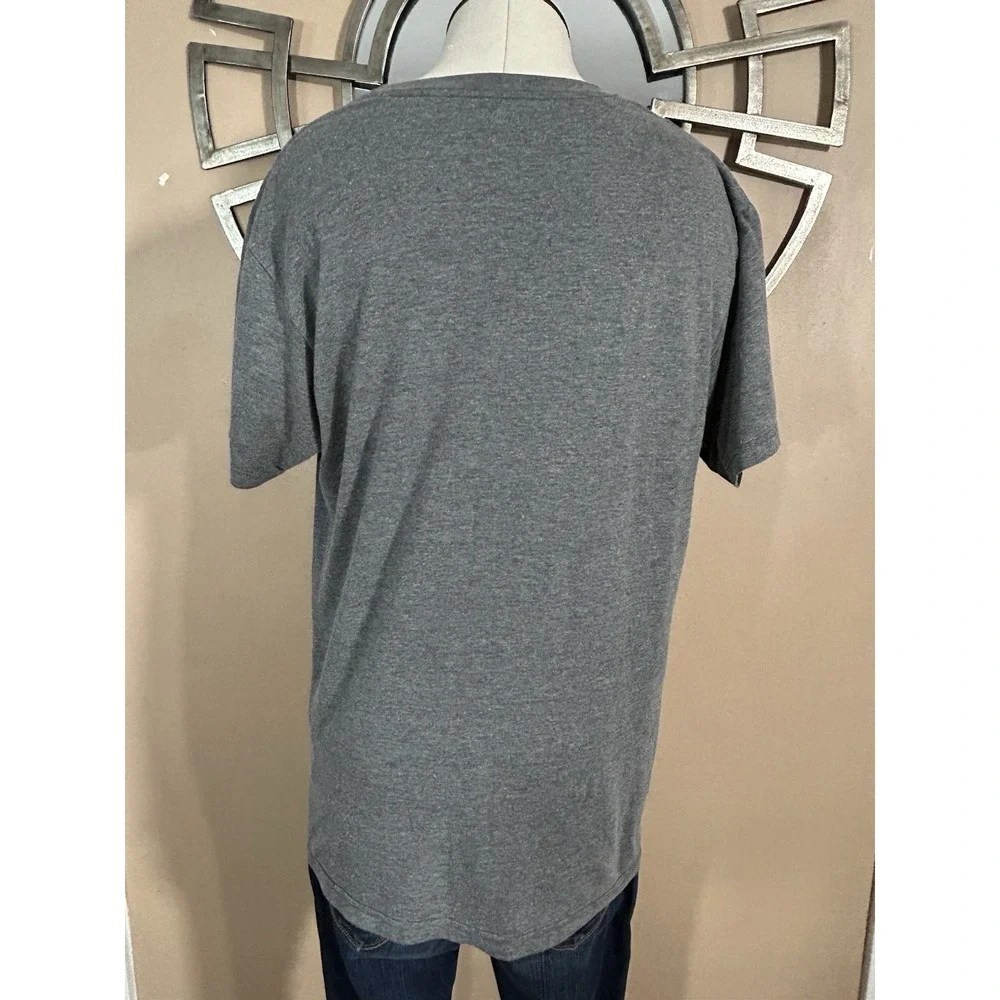 Disney Pixar Coco DE ESQUELETO  DE HECTOR SkeletonW/Guitar GRAY T-Shirt Medium M